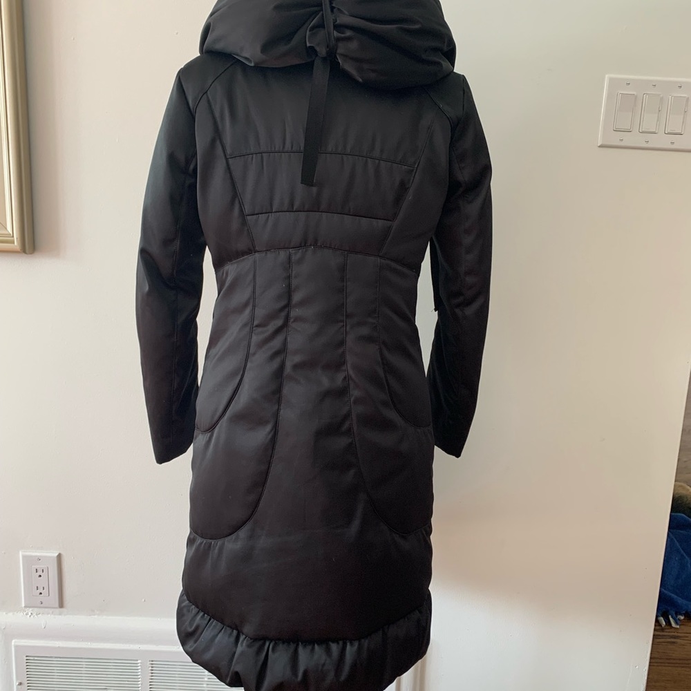 TAHARI BLACK WINTER COAT